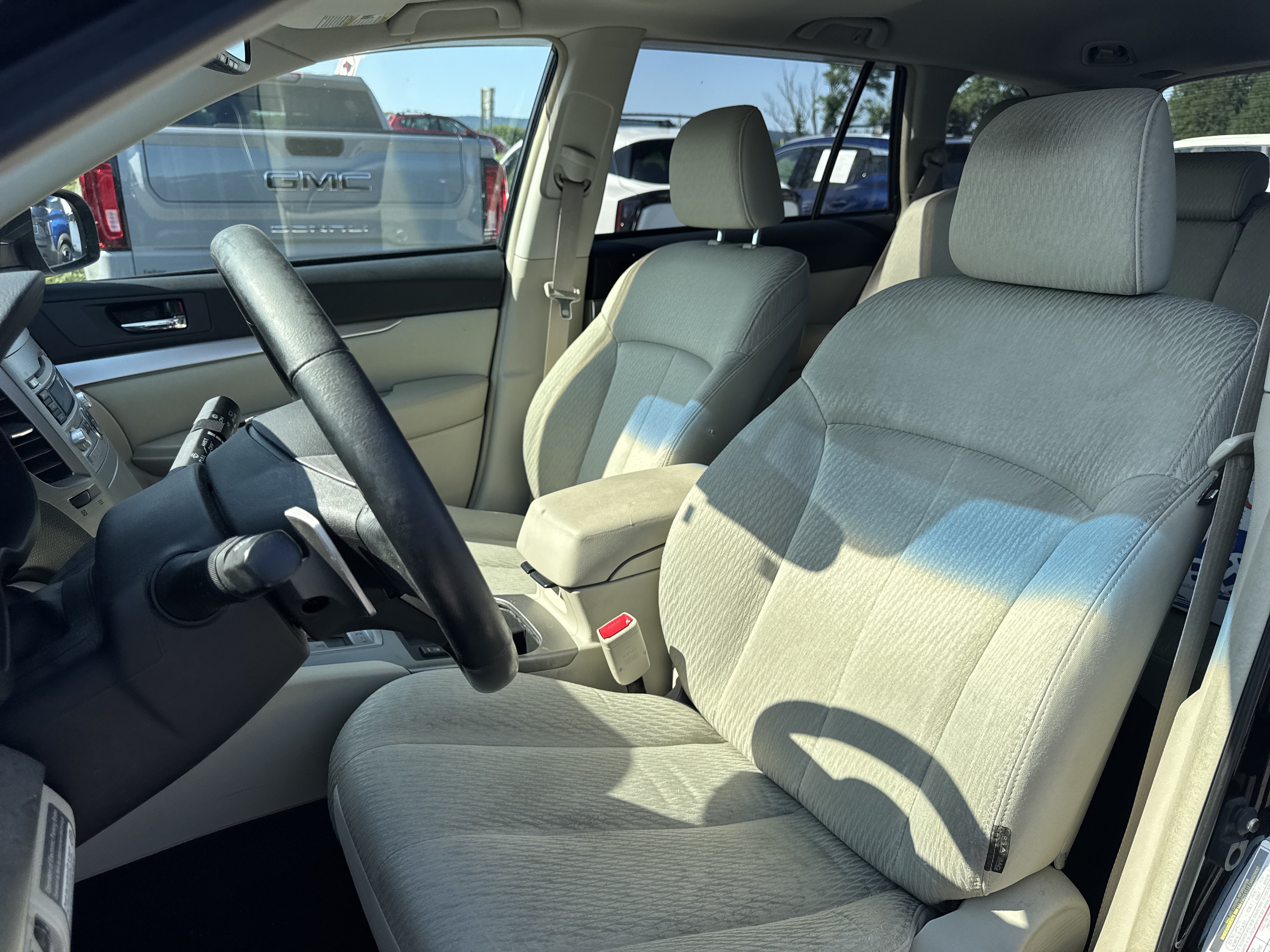 Used 2011 Subaru Outback 2.5i Premium AWD/4WD image 14