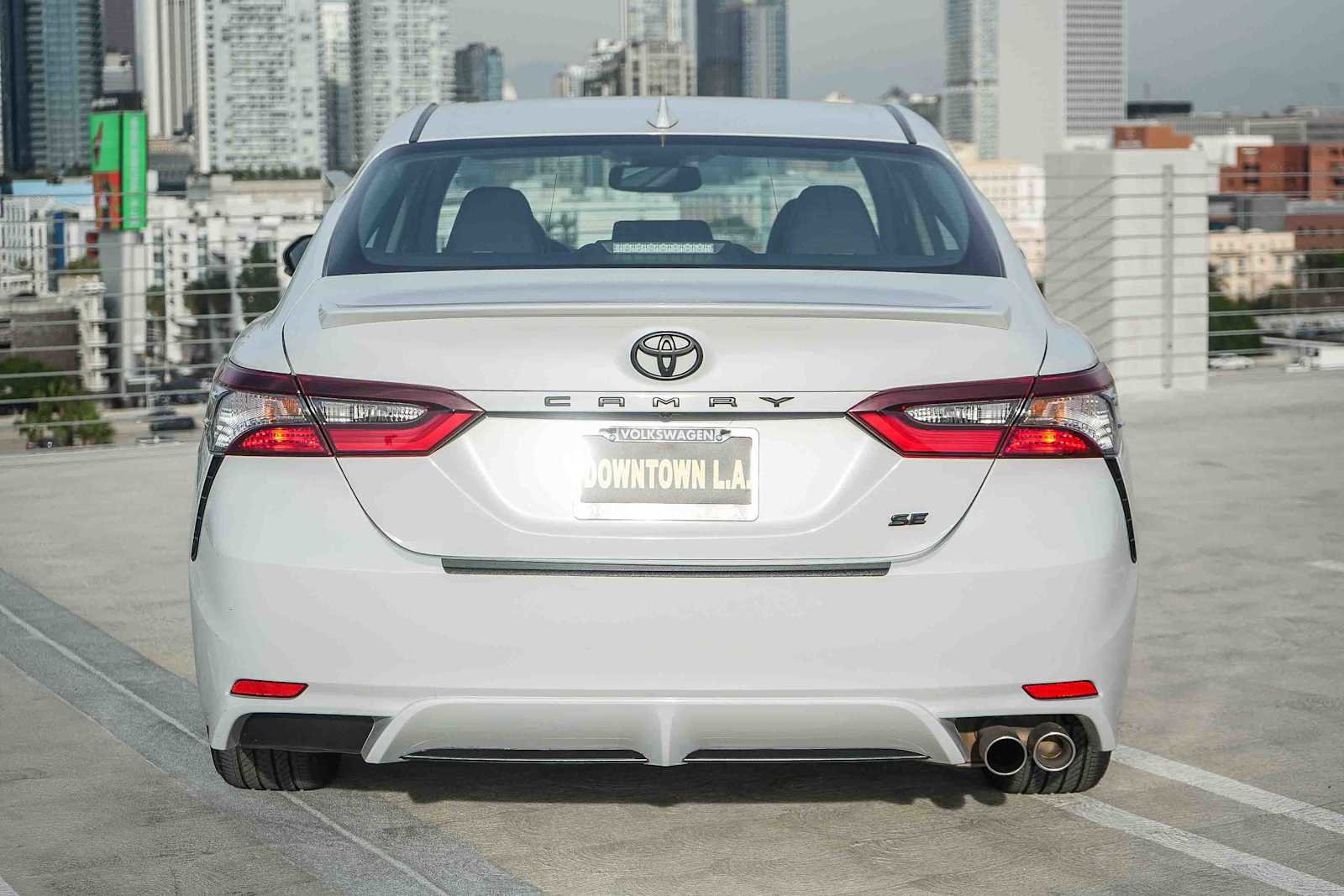 Used 2024 Toyota Camry SE image 7