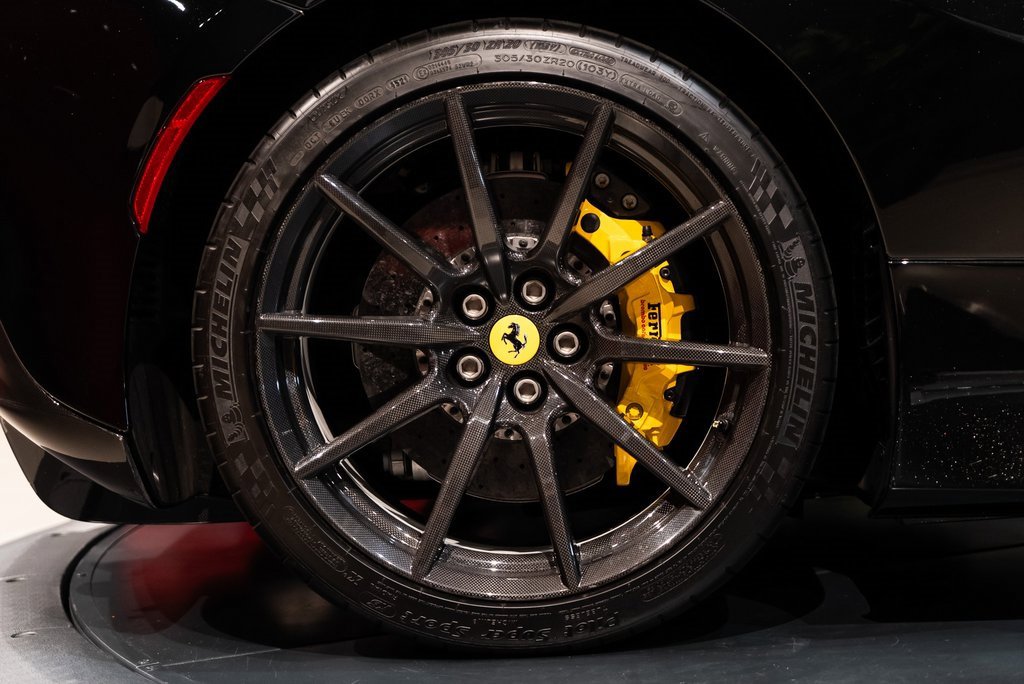 Certified 2022 Ferrari F8 Tributo image 15