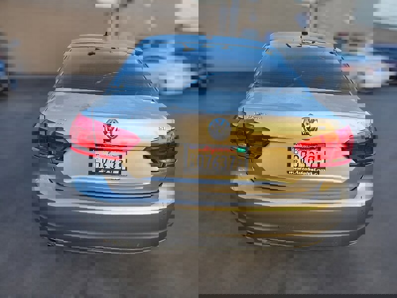 Used 2013 Volkswagen Passat 2.5 SE image 9