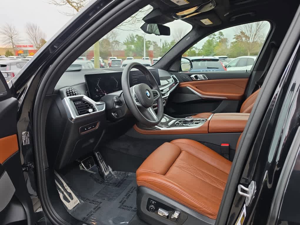 Used 2026 BMW X7 M60i AWD/4WD image 14