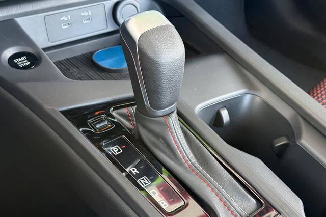 New 2027 Nissan Sentra SR w/ Floor Mat Package FWD image 22