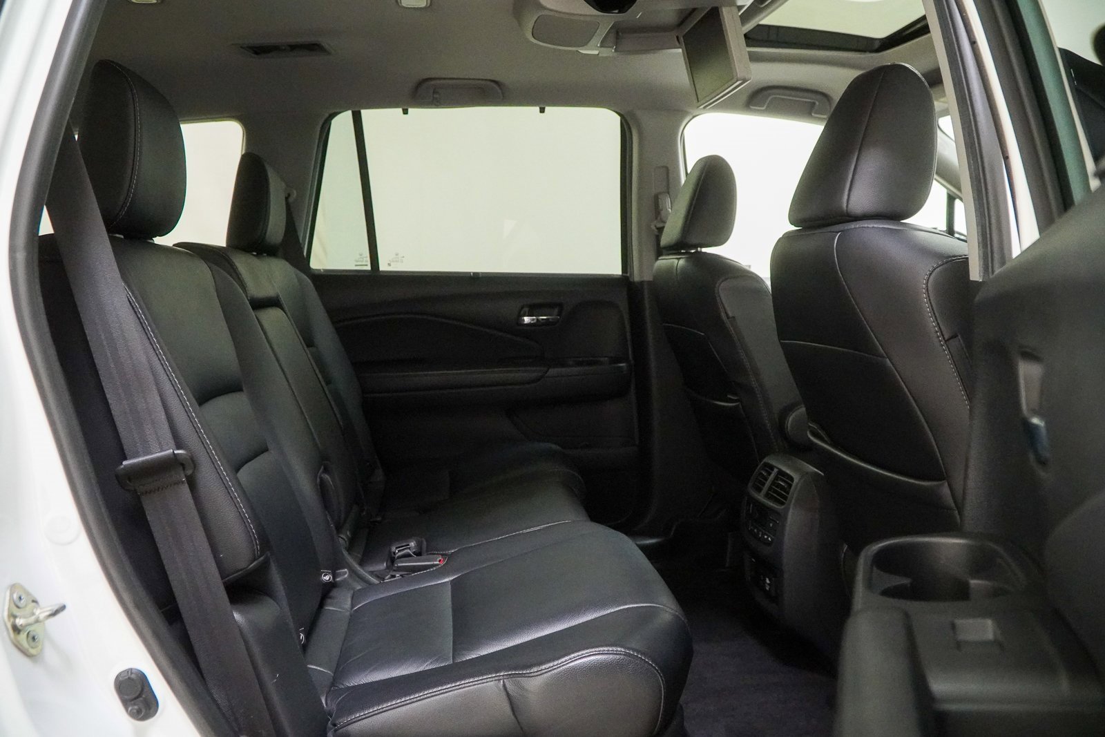 Used 2020 Honda Pilot Touring image 43