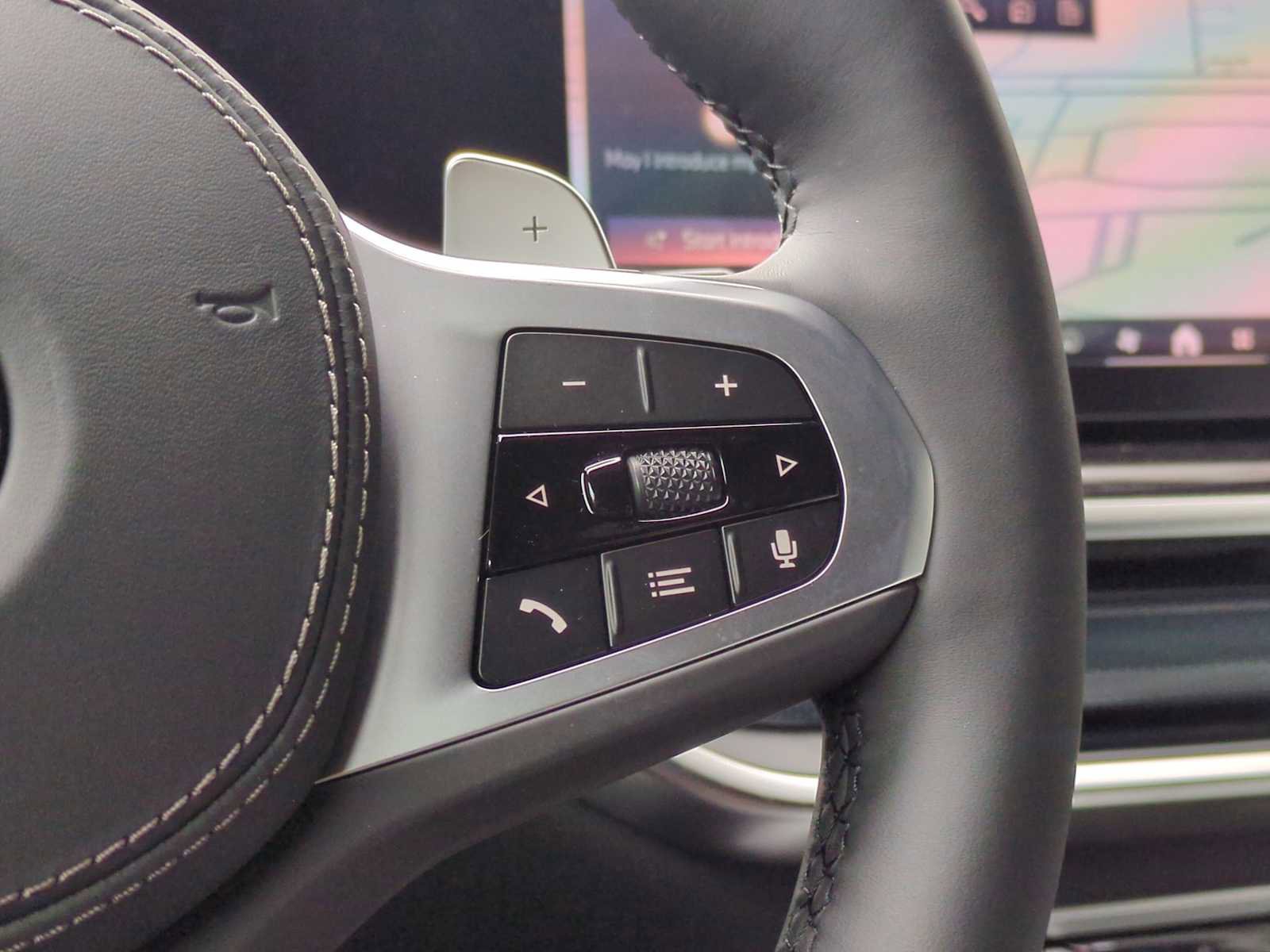 New 2026 BMW X6 xDrive40i w/ Climate Comfort Package image 26