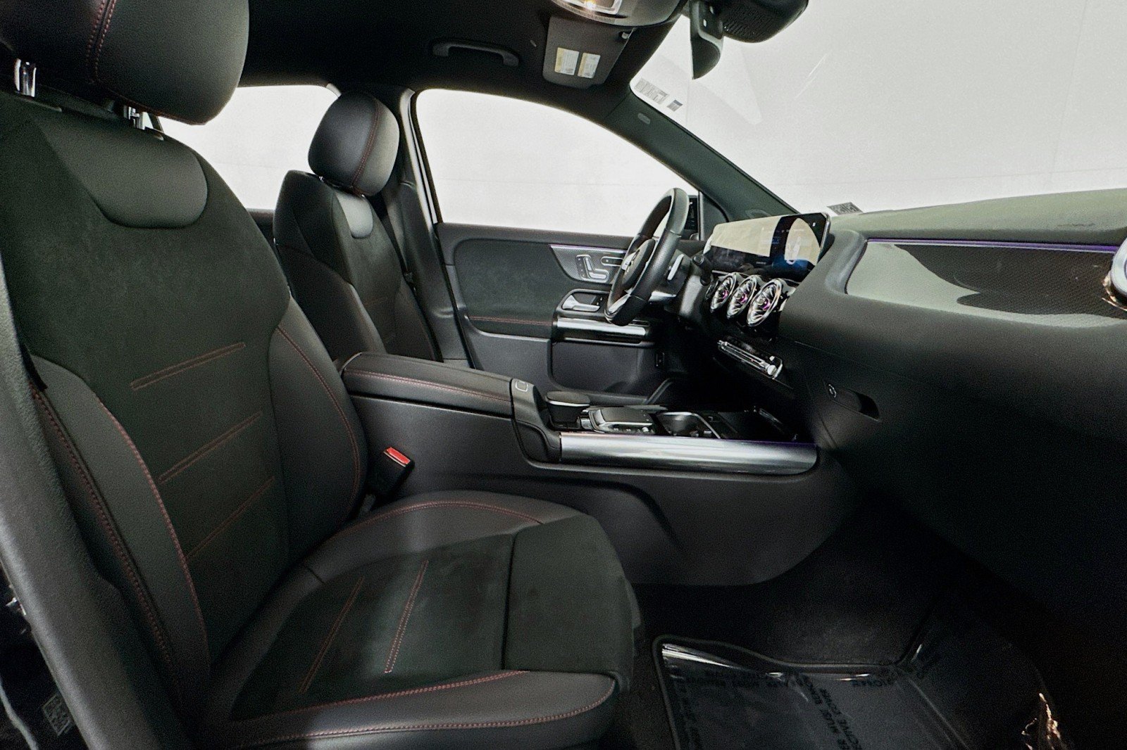 Certified 2023 Mercedes-Benz GLA 45 AMG 4MATIC image 8