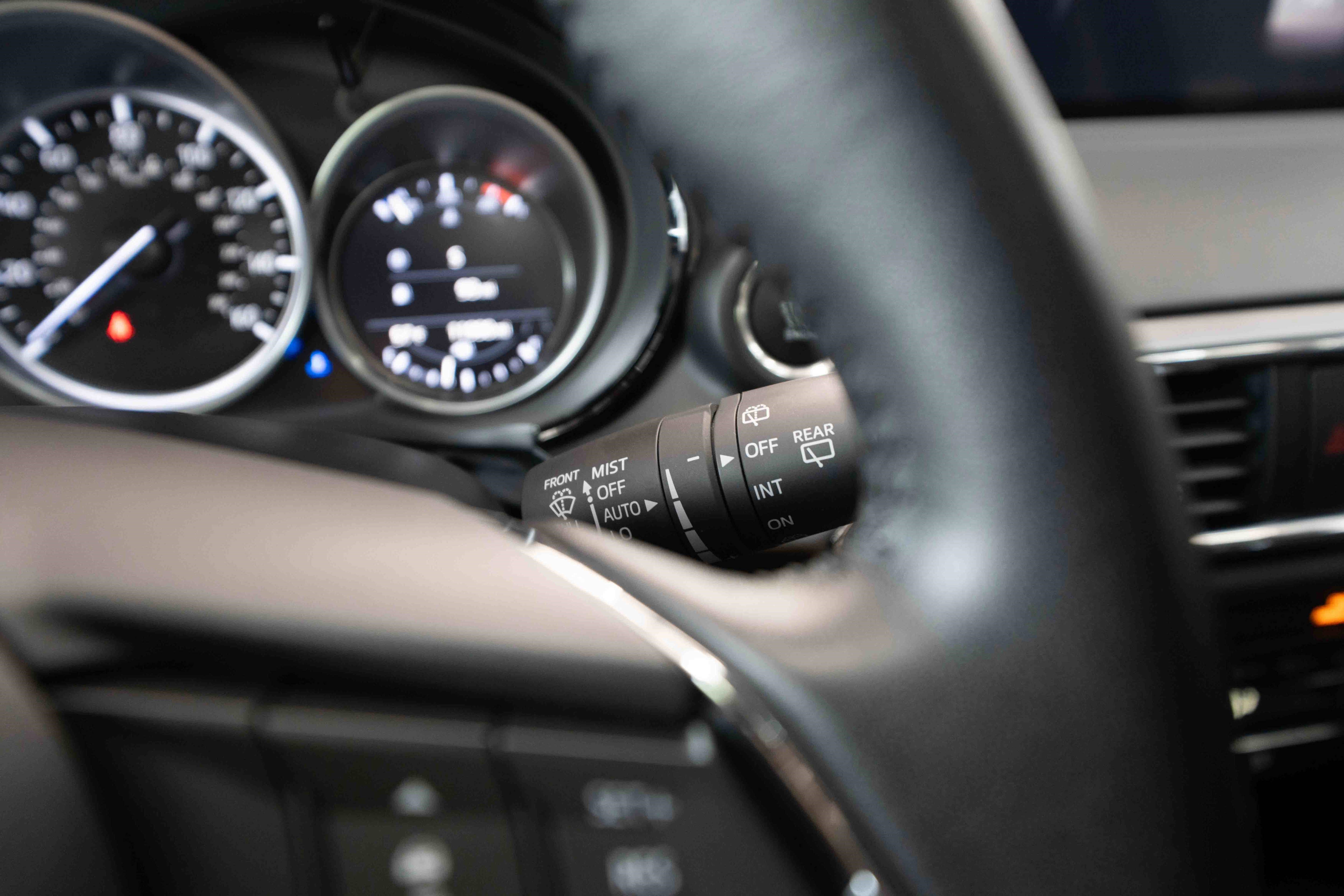 Used 2023 MAZDA CX-9 Touring image 14