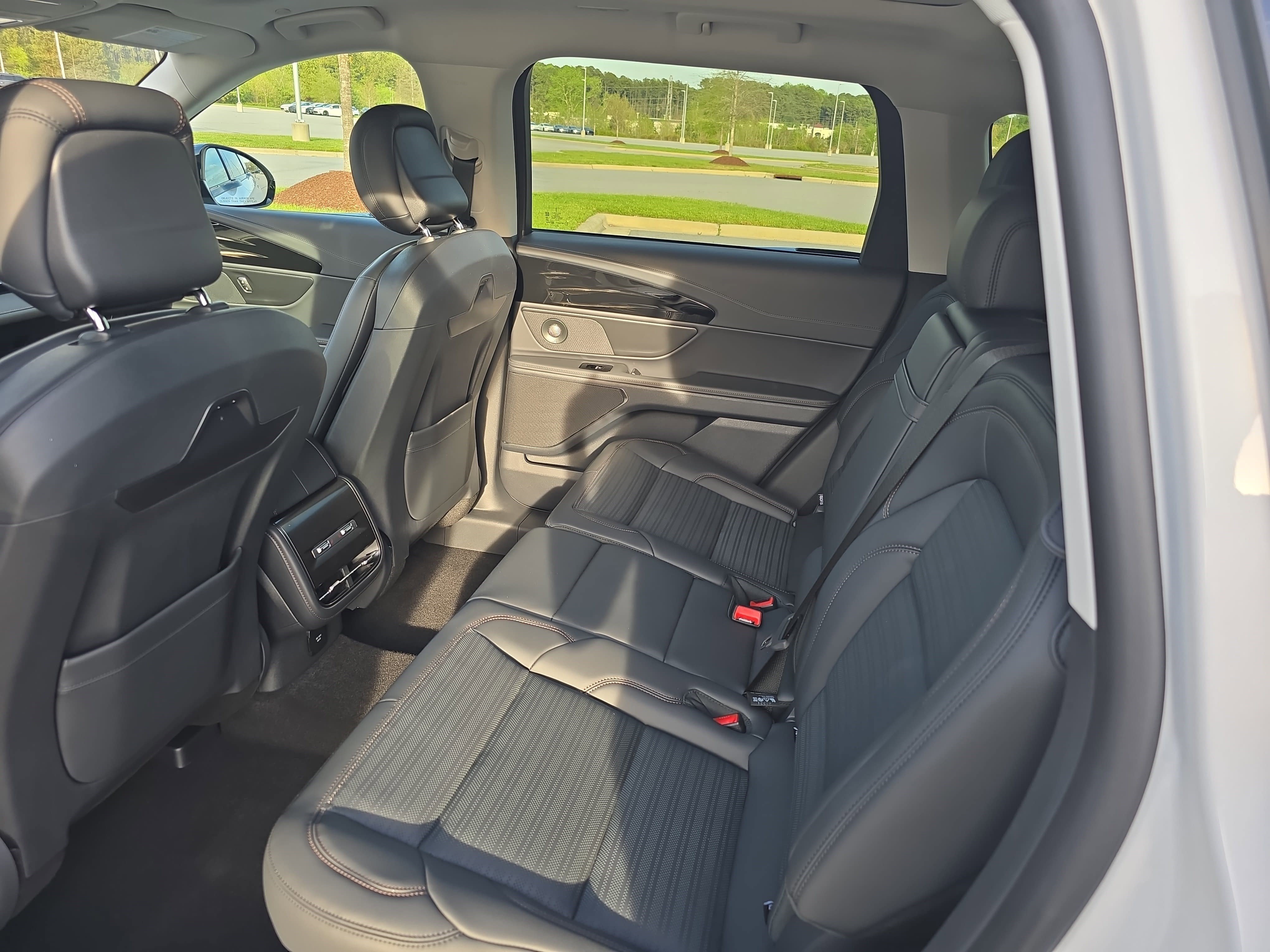 New 2026 Lincoln Nautilus Reserve AWD/4WD image 14