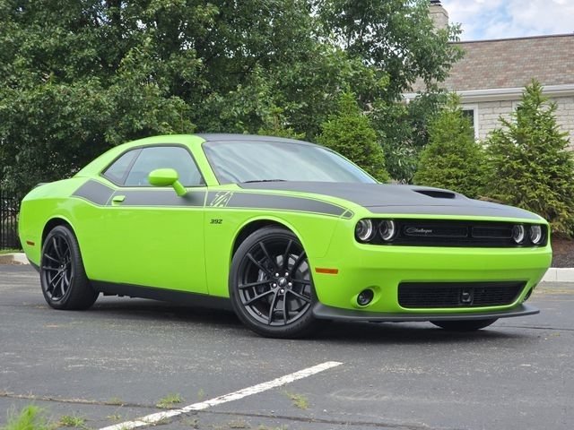 Used 2023 Dodge Challenger R/T Scat Pack w/ T/A Package RWD image 2