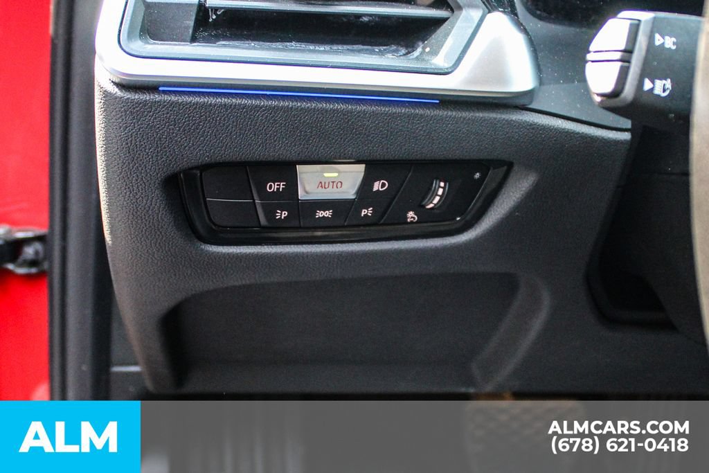 Used 2022 BMW 330i xDrive Sedan AWD/4WD image 29