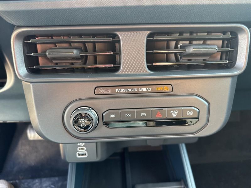 New 2026 Ford Maverick XL image 33