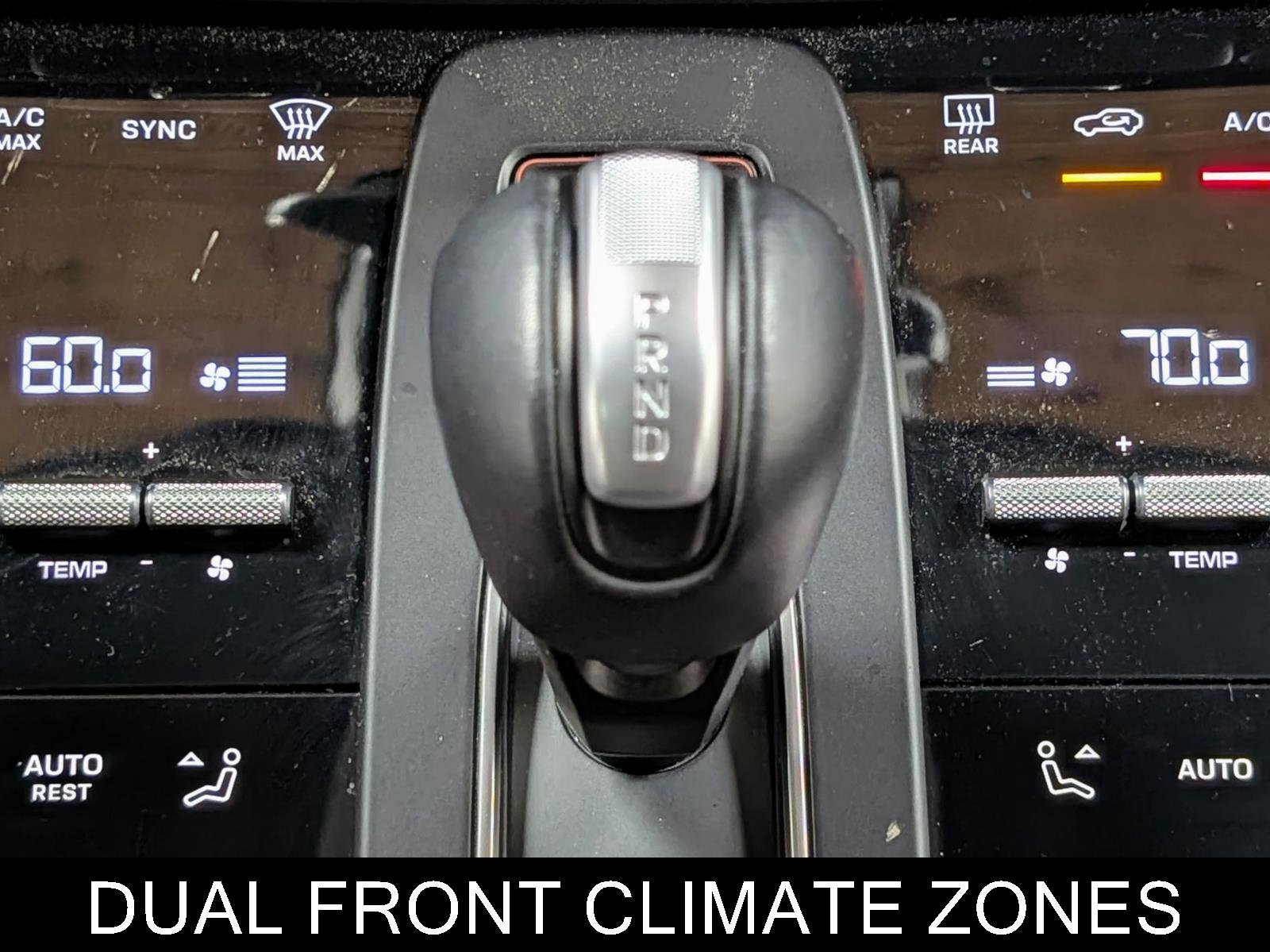 Used 2025 Porsche Macan image 28