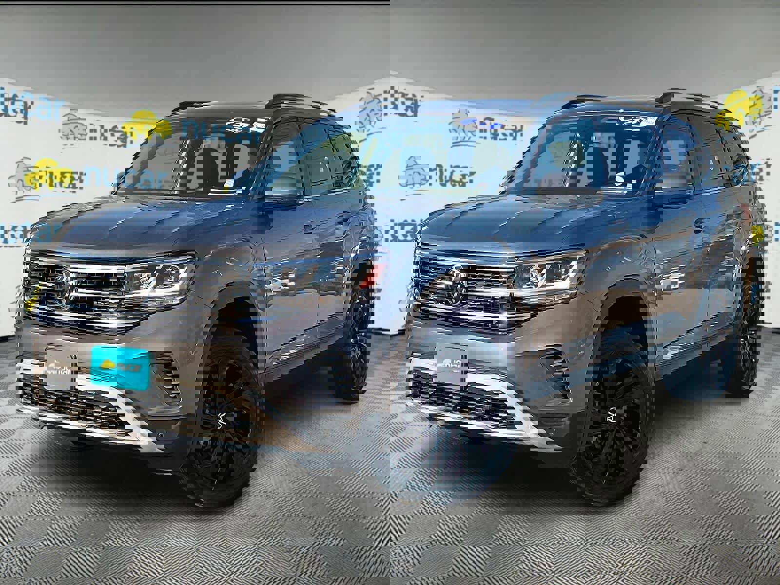 Used 2023 Volkswagen Atlas SE w/ Panoramic Sunroof Package image 3