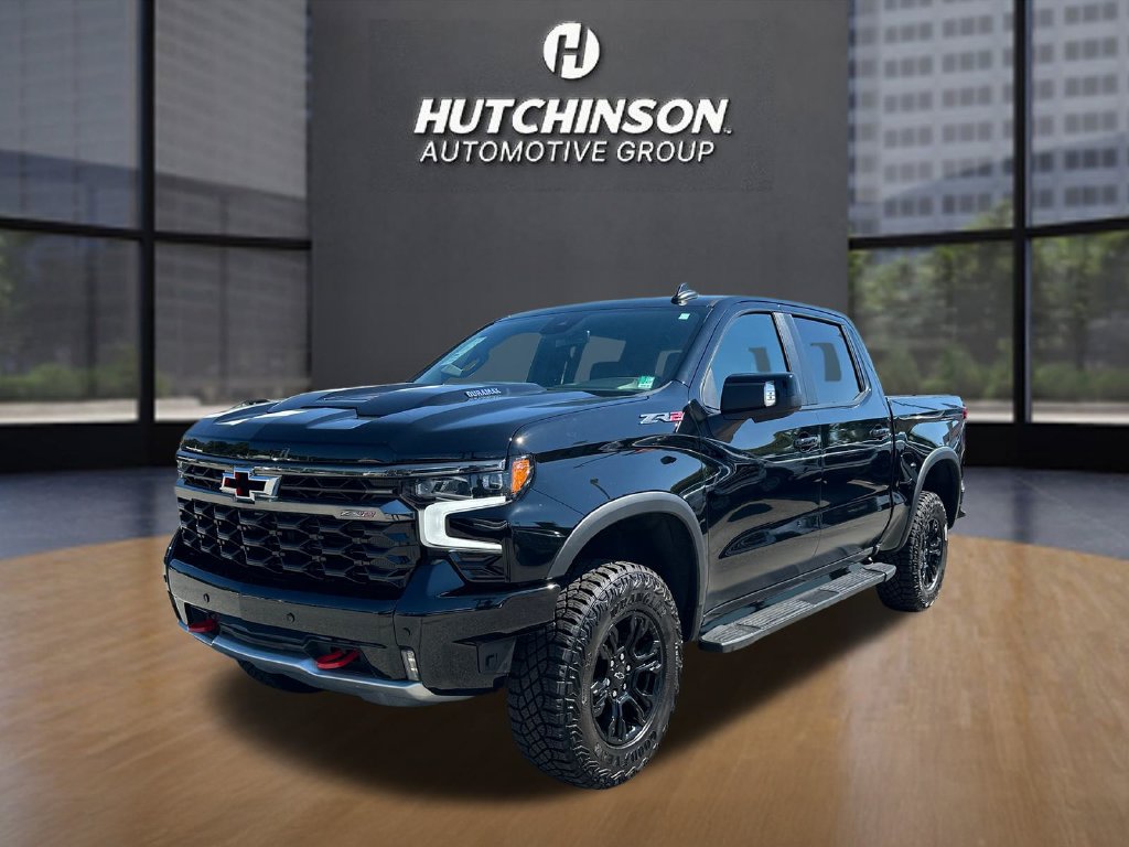 Used 2025 Chevrolet Silverado 1500 ZR2 AWD/4WD image 3