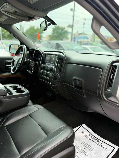 Used 2016 Chevrolet Silverado 1500 LTZ w/ Sport Package AWD/4WD image 18