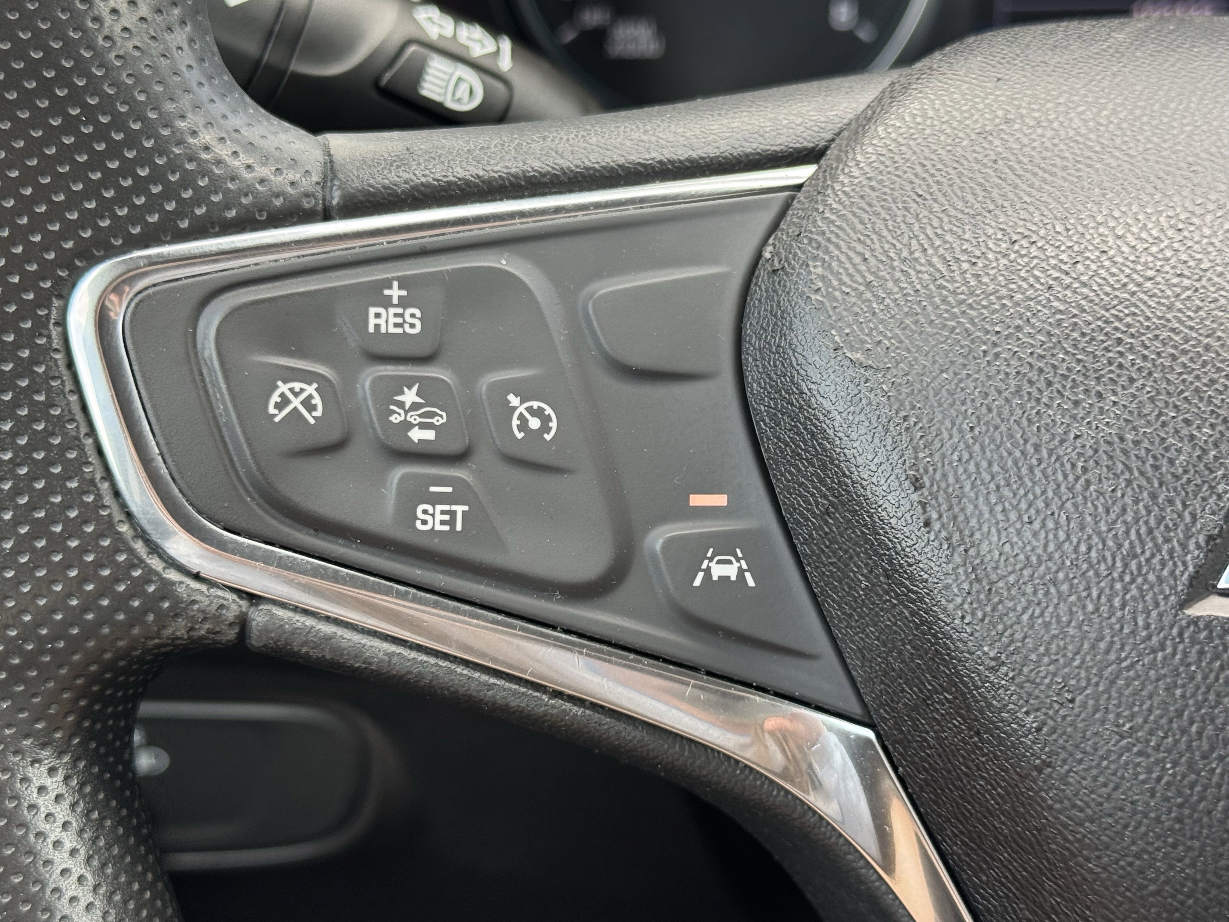 Used 2020 Chevrolet Equinox LT image 21