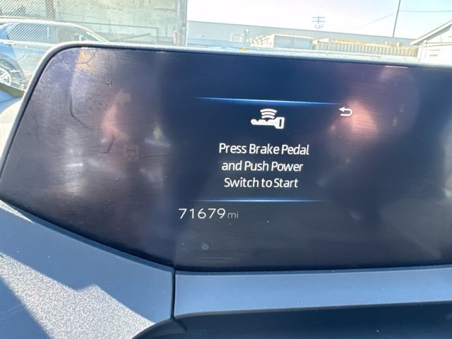 Used 2024 Toyota Prius LE FWD image 11