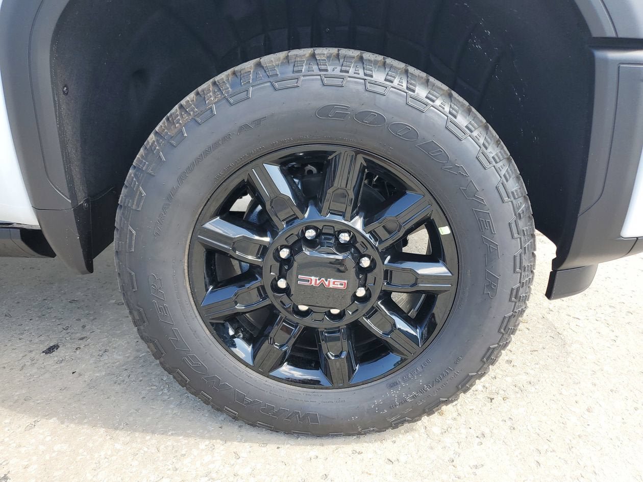 New 2026 GMC Sierra 3500 AT4 w/ AT4 Premium Plus Package AWD/4WD image 6
