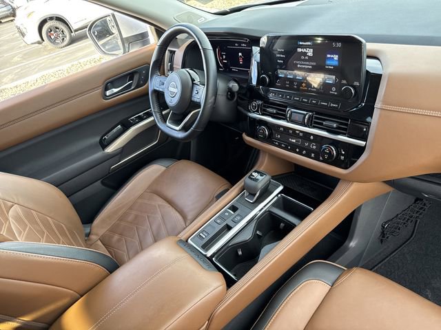 Certified 2023 Nissan Pathfinder Platinum image 31