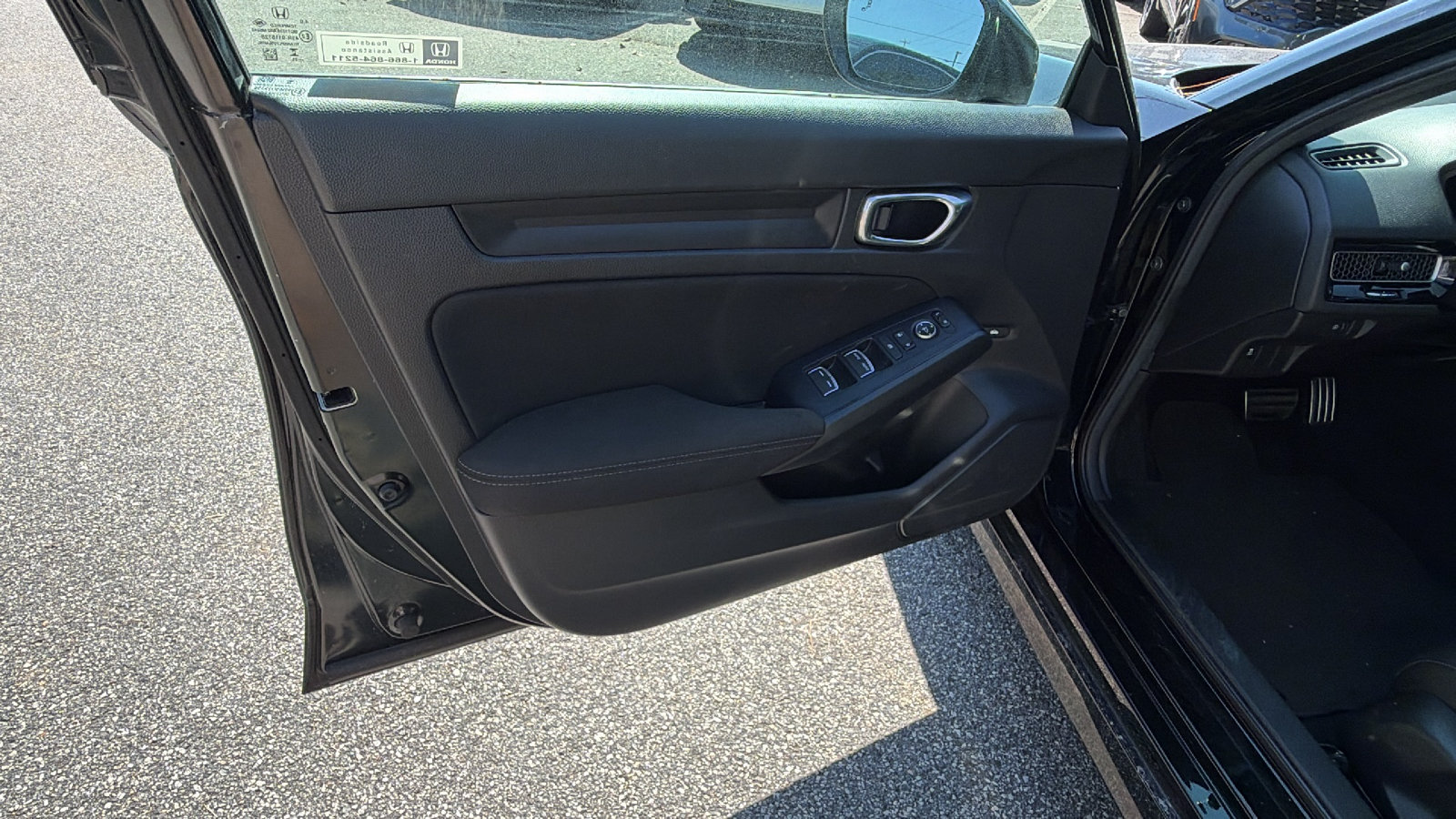Used 2025 Honda Civic Sport image 14
