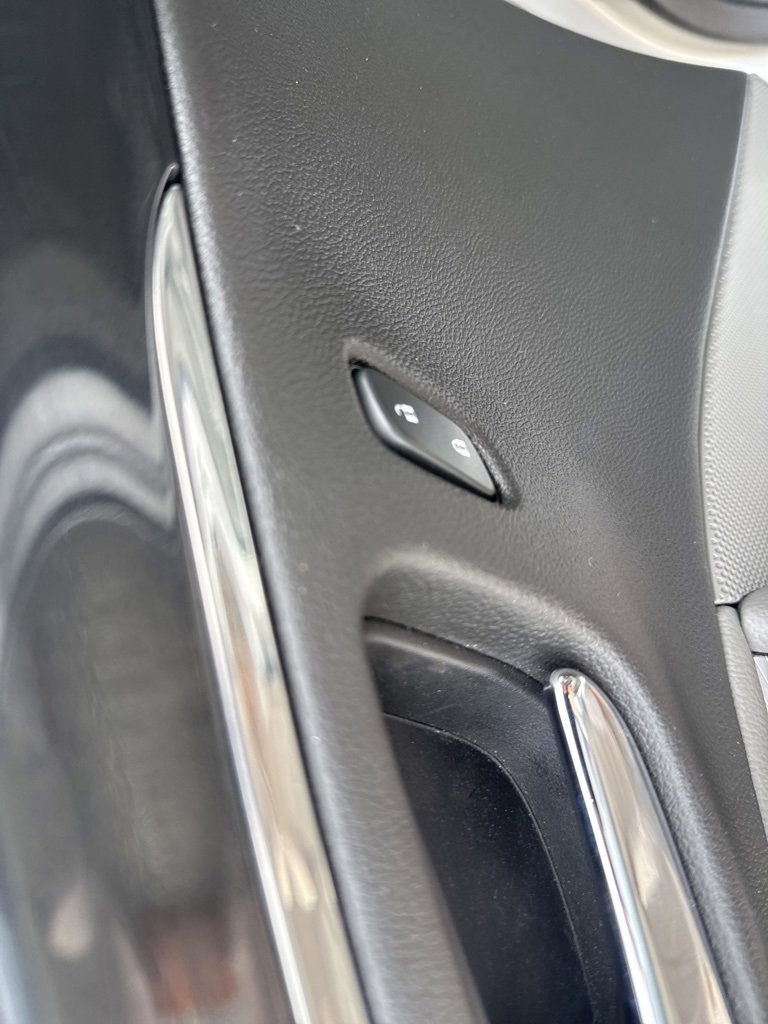 Used 2019 Chevrolet Impala LT w/ LT Leather Package image 16