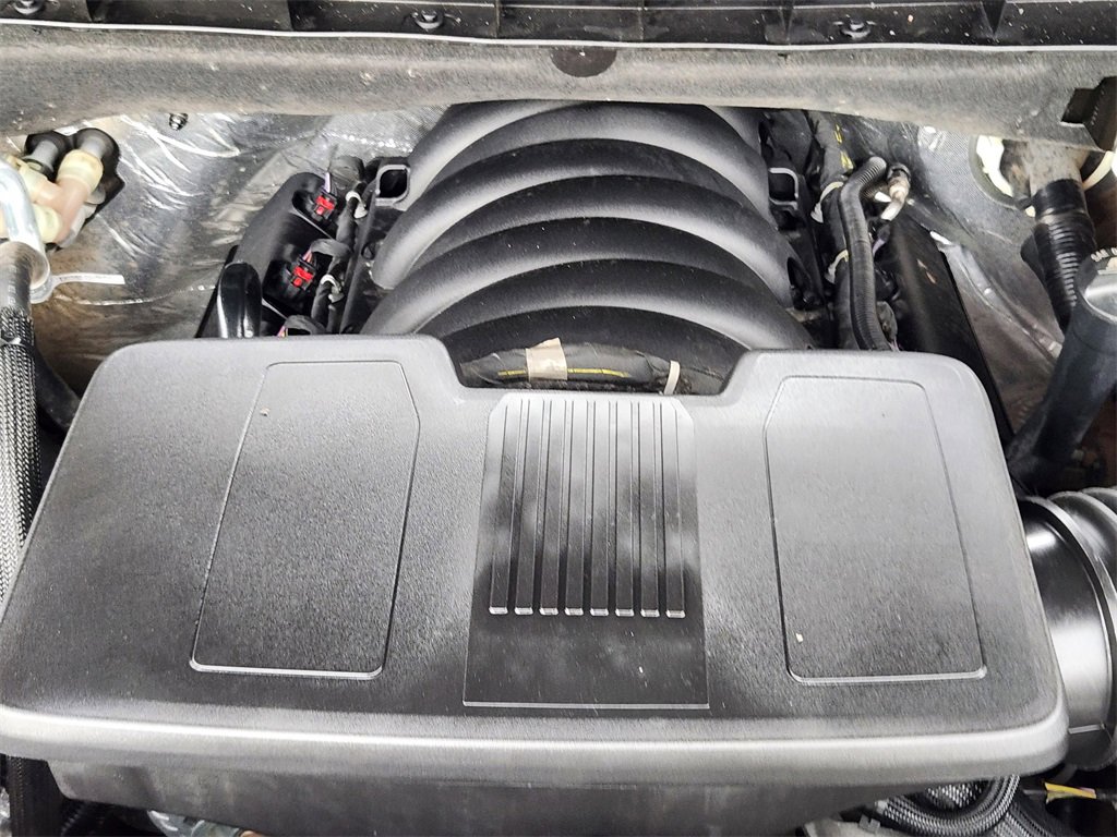 Used 2024 GMC Yukon AT4 w/ AT4 Premium Plus Package image 18