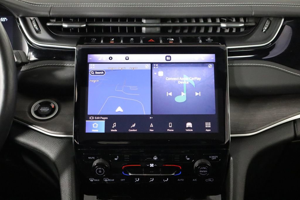 Used 2022 Jeep Grand Cherokee L Limited image 32