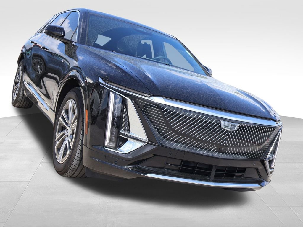 Used 2024 Cadillac Lyriq Luxury image 7