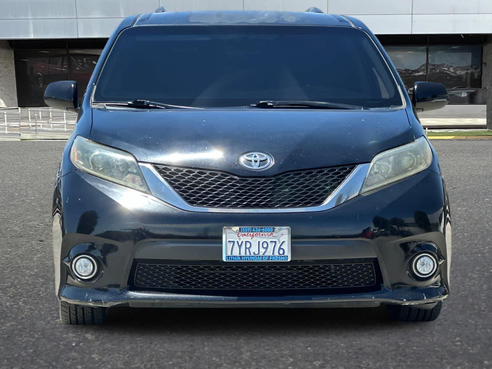 Used 2015 Toyota Sienna SE FWD image 11