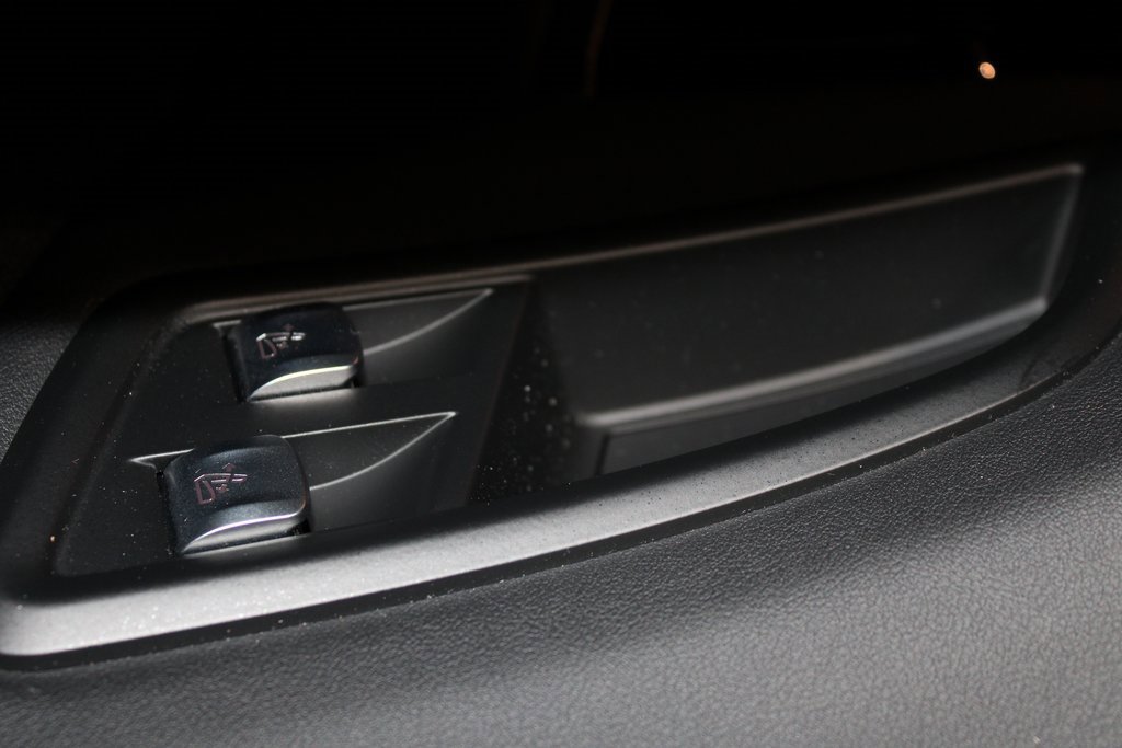 Used 2024 BMW X7 xDrive40i w/ M Sport Package image 23