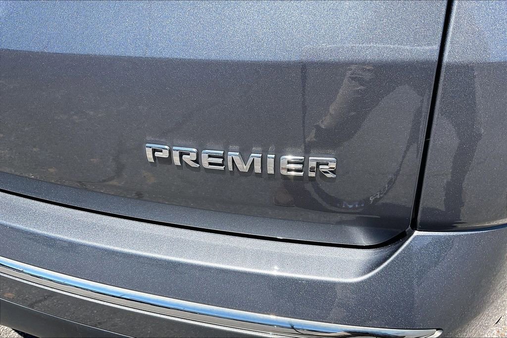 Used 2020 Chevrolet Traverse Premier FWD image 8