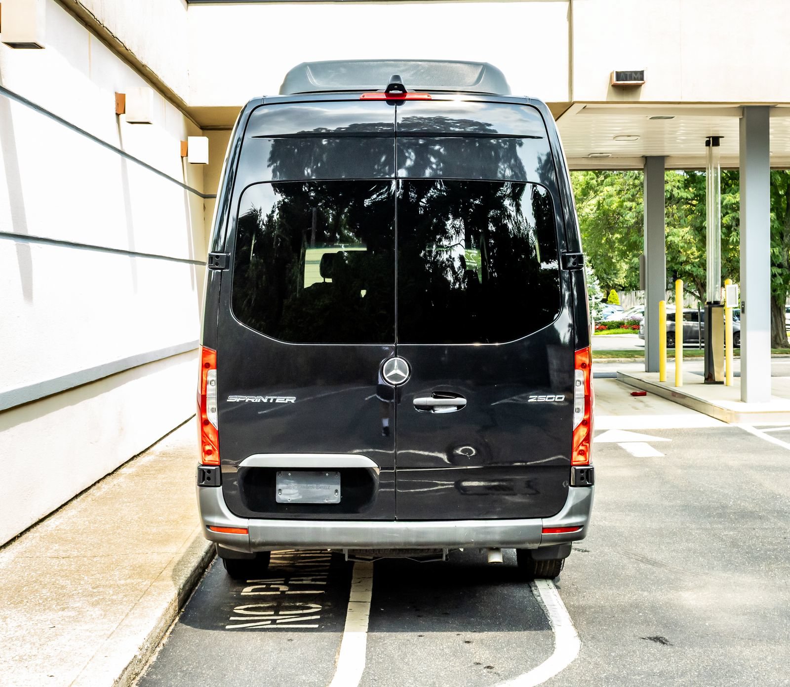 Used 2022 Mercedes-Benz Sprinter 2500 image 6