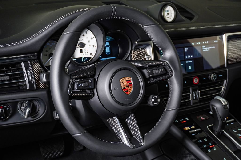New 2026 Porsche Macan GTS AWD/4WD image 19