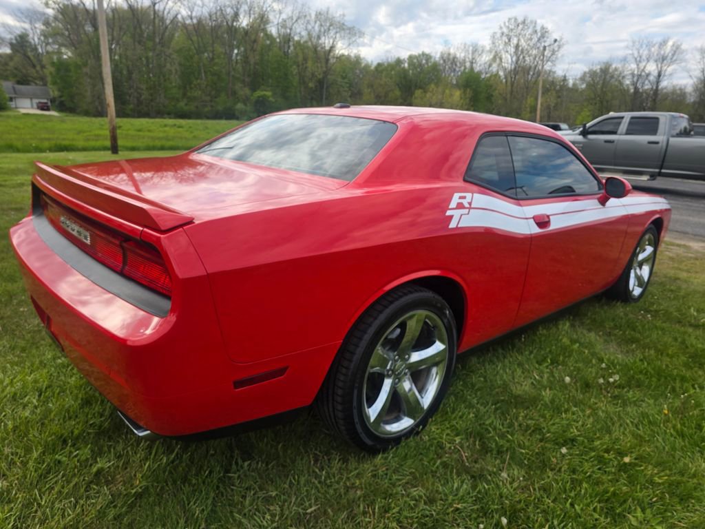Used 2014 Dodge Challenger R/T Plus RWD image 7