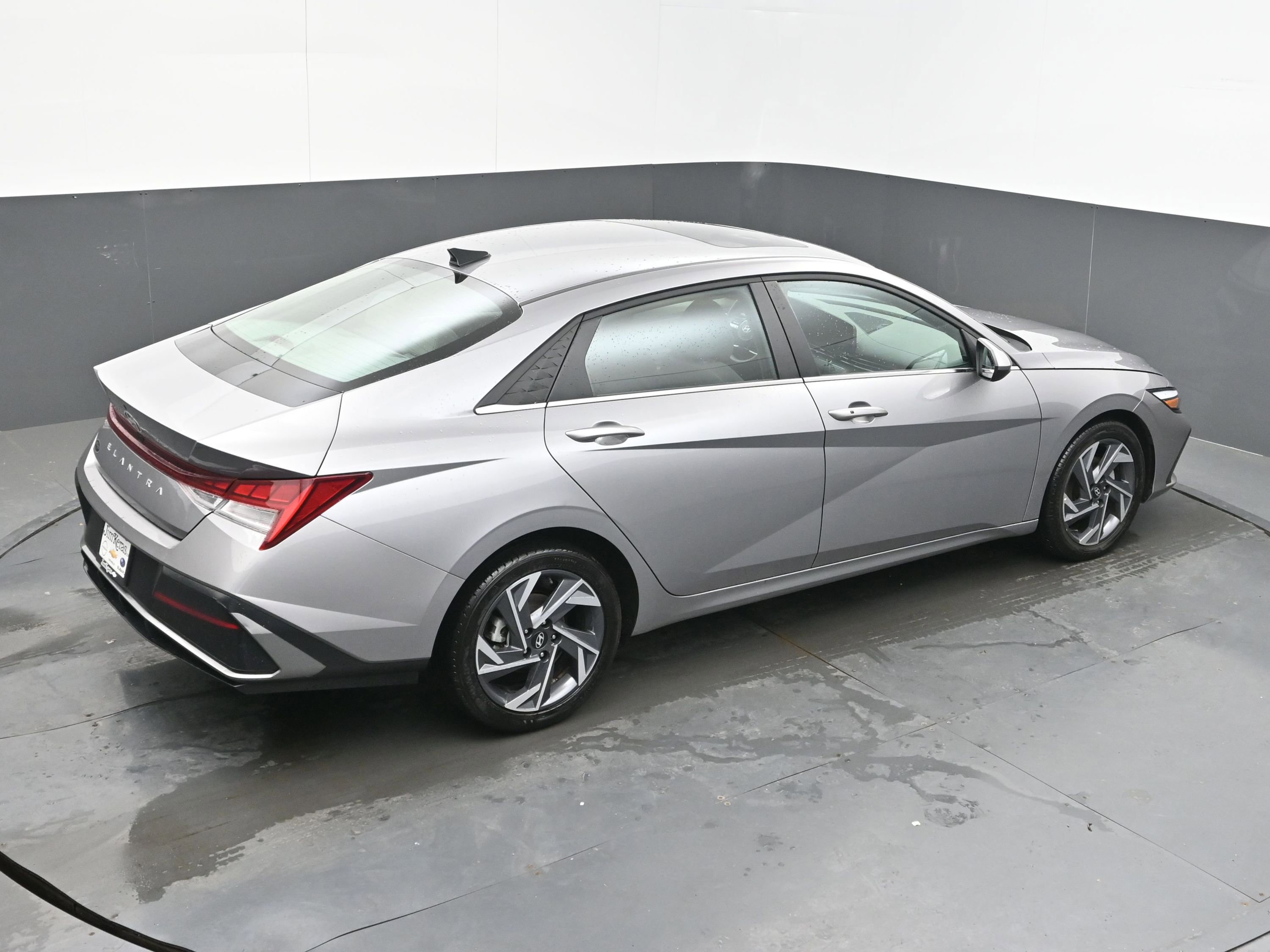 Used 2025 Hyundai Elantra SEL image 38