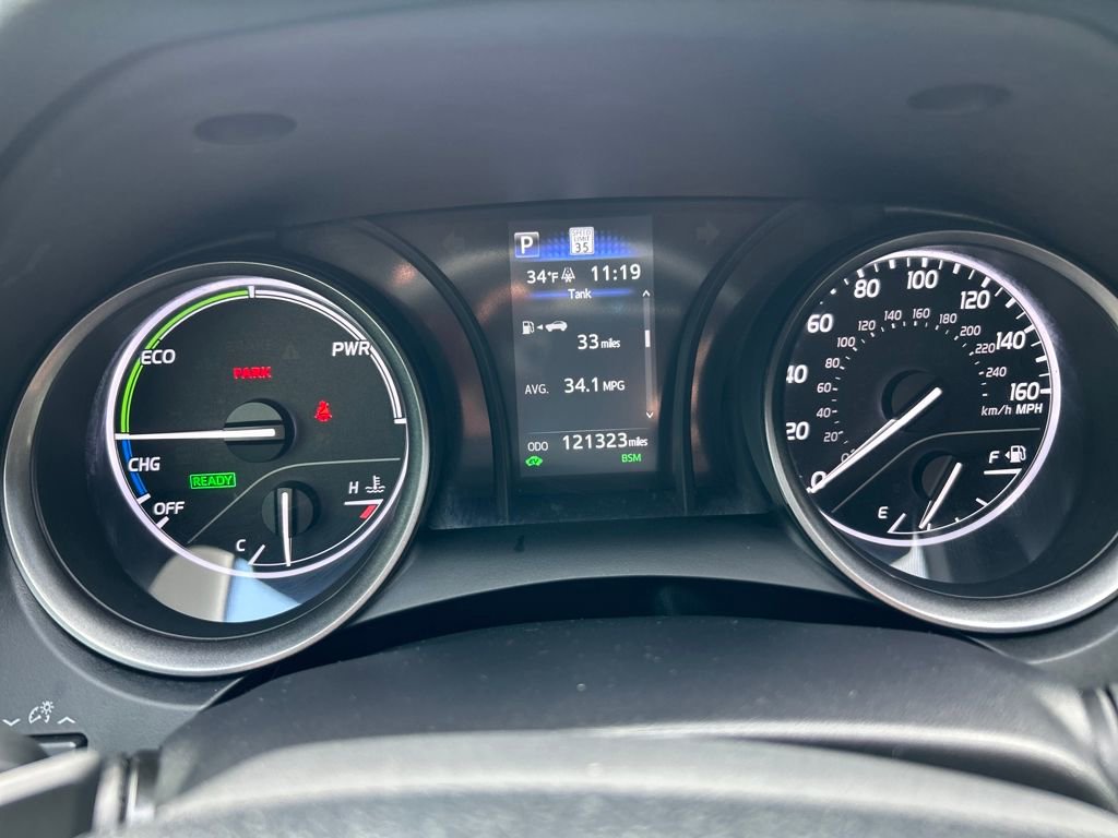 Used 2022 Toyota Camry SE image 9