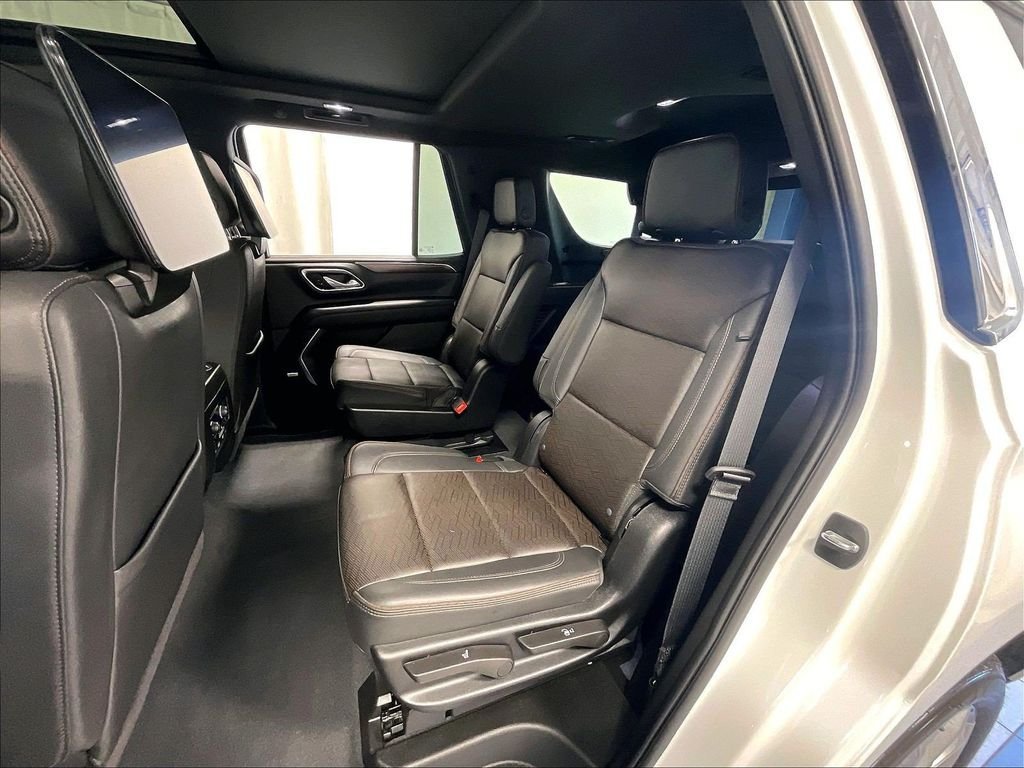 Used 2024 Chevrolet Tahoe High Country w/ Advanced Technology Package AWD/4WD image 15