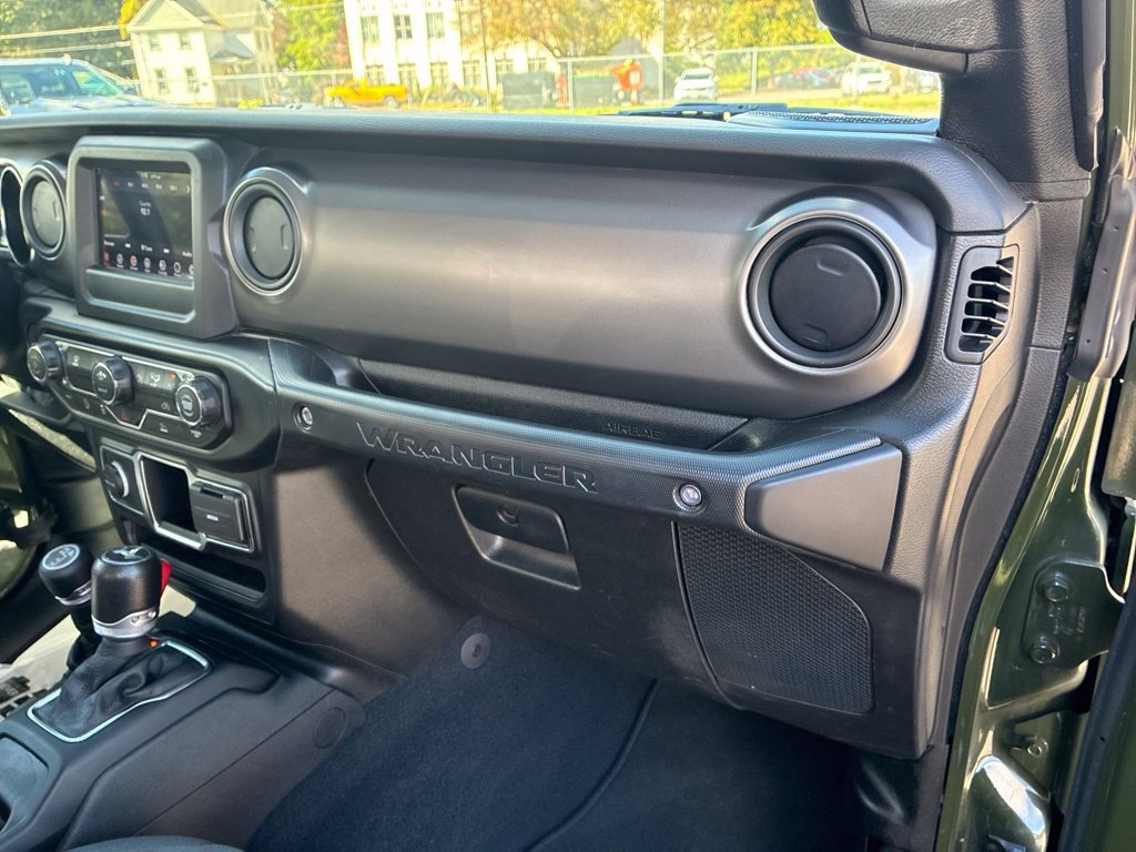 Used 2022 Jeep Wrangler Unlimited Sport AWD/4WD image 27