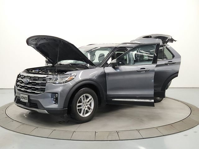 Used 2025 Ford Explorer Active w/ Active Comfort Package image 11