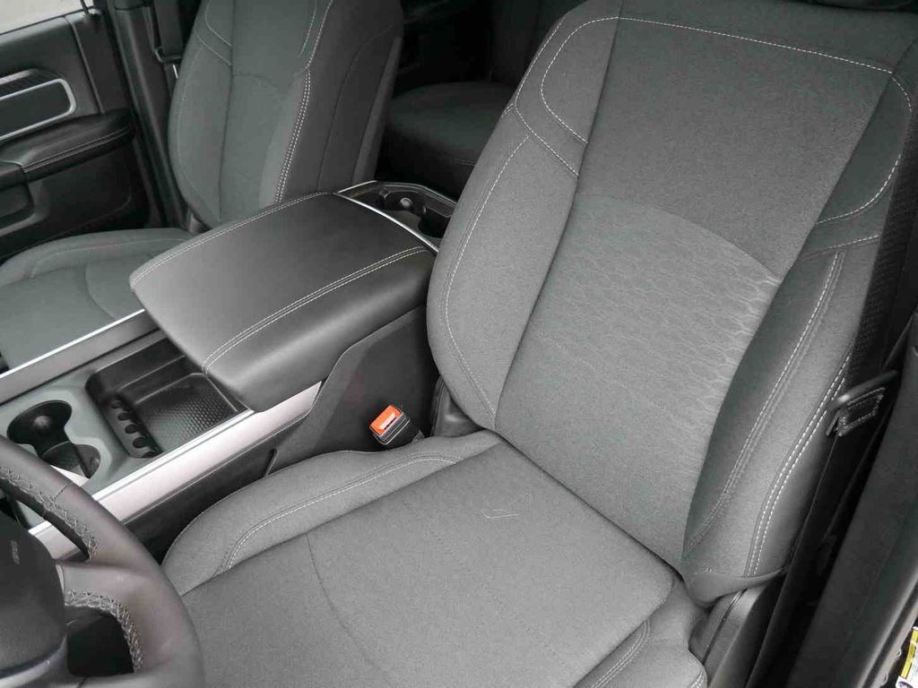 Used 2025 RAM 3500 Big Horn image 37