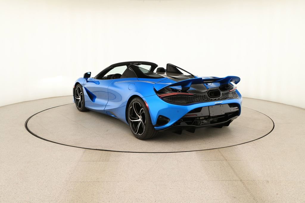 Used 2024 McLaren 750S Spider RWD image 5
