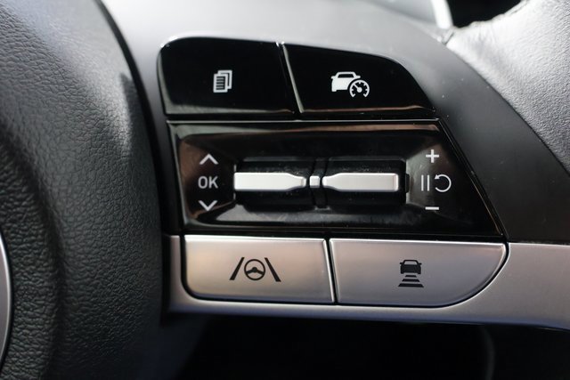 Certified 2024 Hyundai Santa Cruz Limited image 11