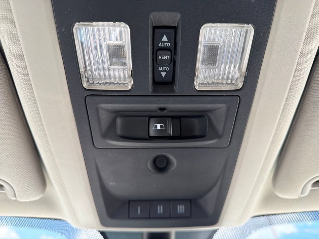Used 2014 RAM 3500 Laramie w/ Convenience Group AWD/4WD image 47