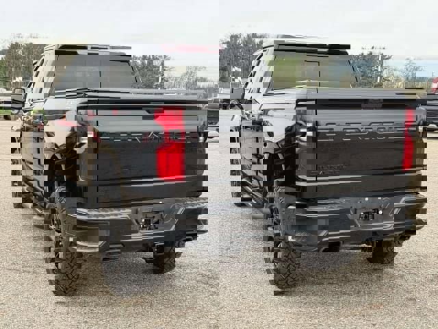 Used 2021 Chevrolet Silverado 1500 LT Trail Boss w/ Convenience Package II AWD/4WD image 6