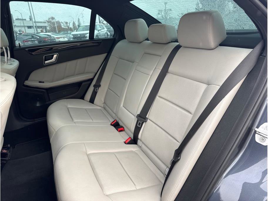 Used 2012 Mercedes-Benz E 350 Sedan image 24