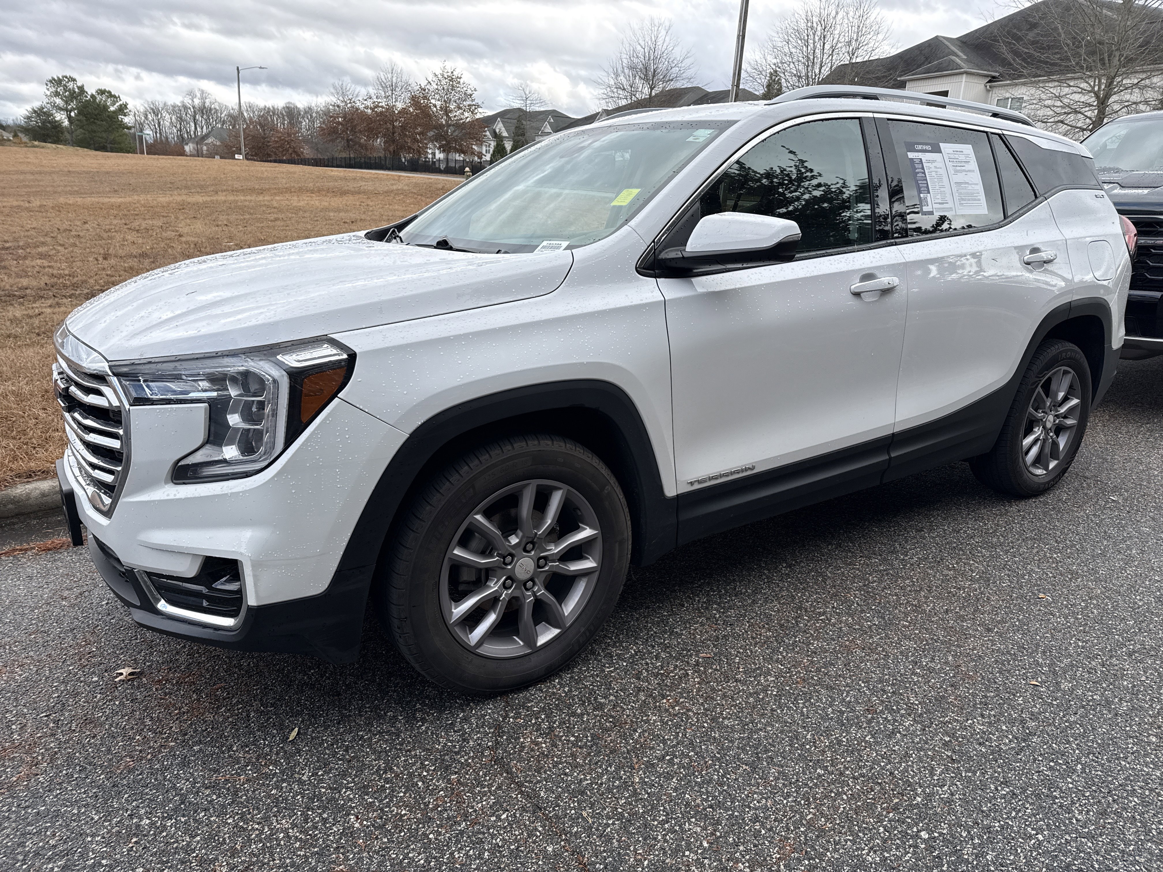 Certified 2023 GMC Terrain SLT image 5