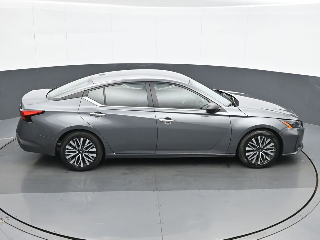 Used 2024 Nissan Altima 2.5 SV image 22
