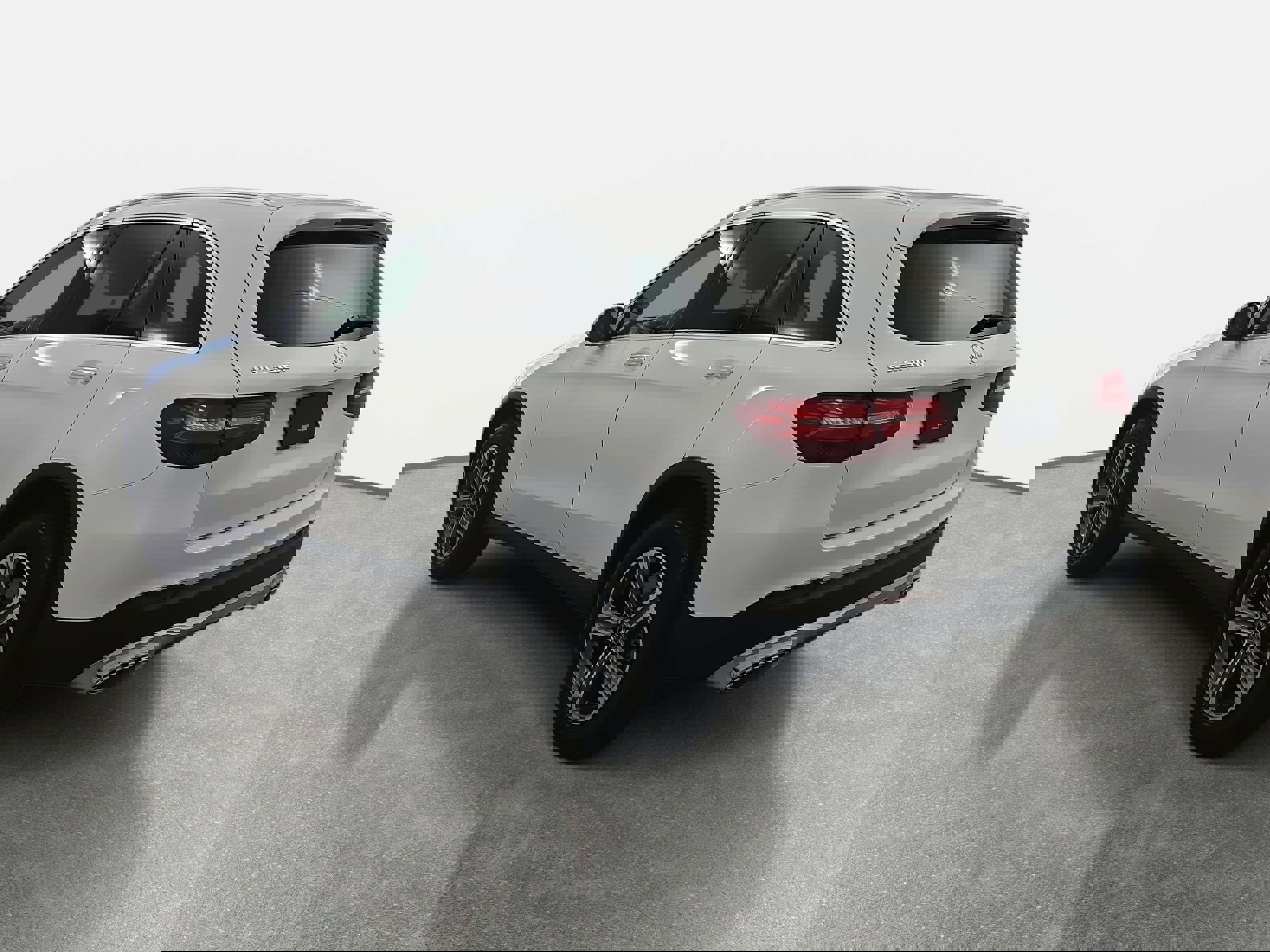 Used 2017 Mercedes-Benz GLC 300 4MATIC image 7