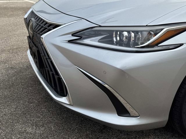 New 2025 Lexus ES 300h w/ Accessory Package (Z2) image 10