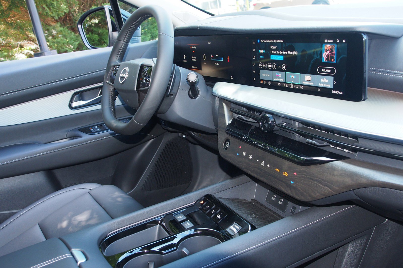 Used 2025 Nissan Murano SL w/ Cargo Package image 10