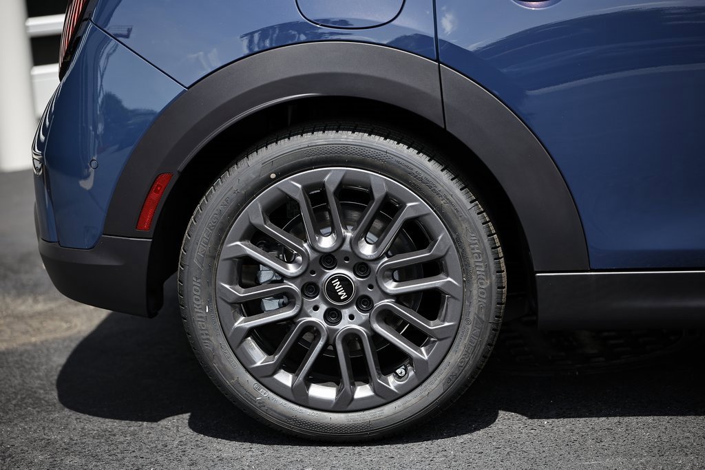 New 2025 MINI Cooper S image 6